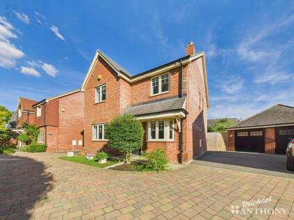 Chapel Drive, Aston Clinton, Aylesbury, Buckinghamshire