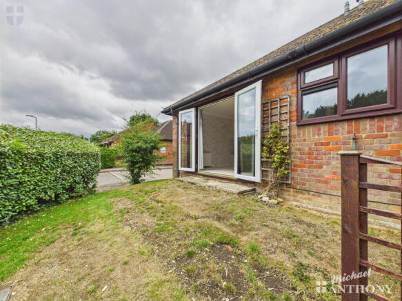 CAM03852G0-PR0365-STILL005