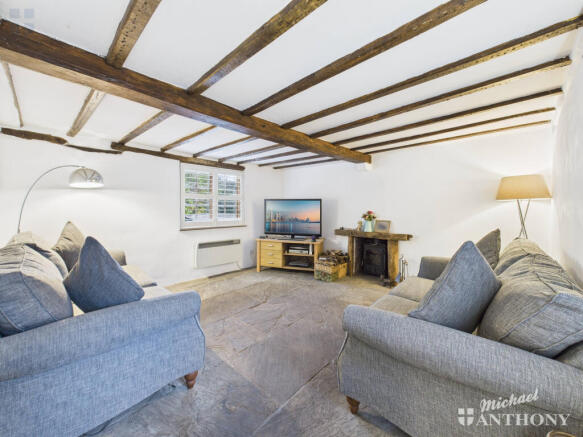 CAM03852G0-PR0439-STILL006