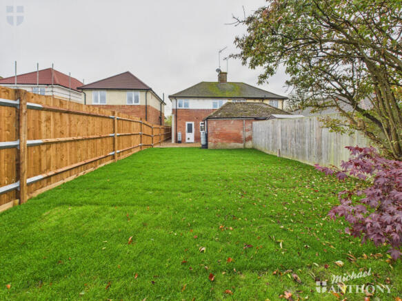 CAM03852G0-PR0463-STILL008