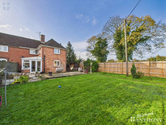 CAM03218G0-PR0828-STILL005-thumbnail-h750-70