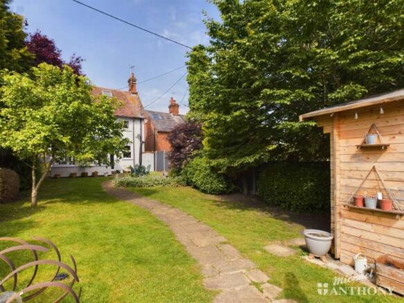 CAM03218G0-PR0257-STILL004-thumbnail-h750-70