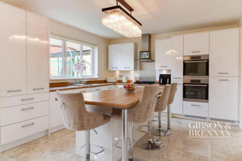 Dixon Road, Basildon, SS16