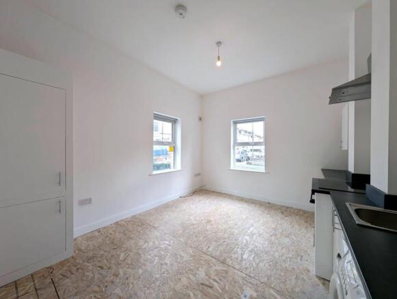 b7a58406-3341-4d2b-a931-f310e7960399