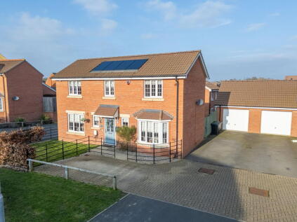 Bootmaker Crescent, Raunds, NN9 6FF