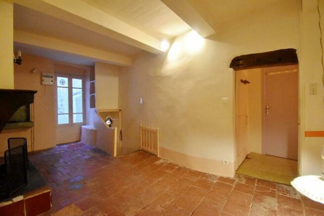 2 bedroom castle for sale in Languedoc-Roussillon, Hérault, France