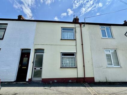 Mold - 2 bedroom terraced house for sale