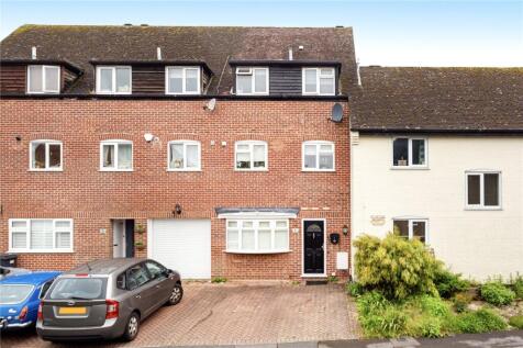 Crawford Place, Newbury, Berkshire, RG14