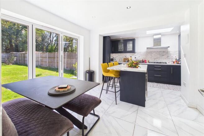 Dining/Kitchen