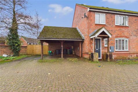 North Farm Close, Lambourn, Hungerford, Berkshire, RG17