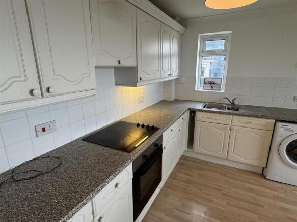 kitchen 1.jpg