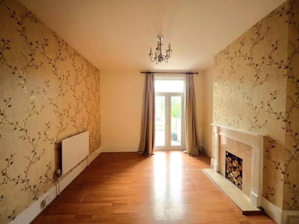 Dining room.jpg