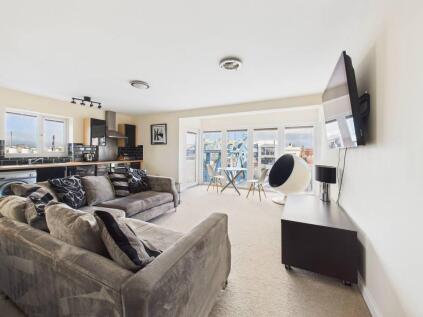 Old Harbour Court, 10 Wincolmlee, Hull, HU2 8HZ