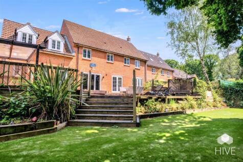 Little Dewlands, Verwood