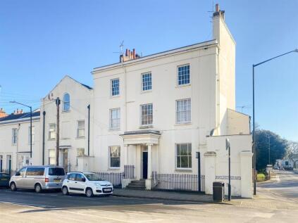 Portland Place East, Leamington Spa