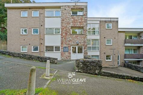 Holywell - 3 bedroom apartment for sale