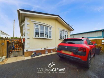 Holywell - 2 bedroom park home for sale