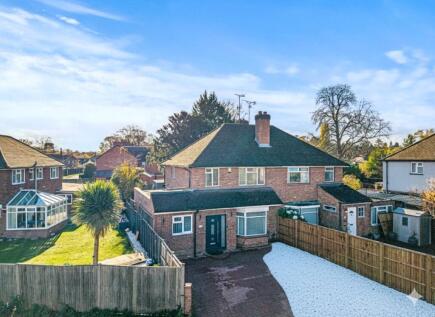 Wentworth Avenue, Ascot, Berkshire, SL5