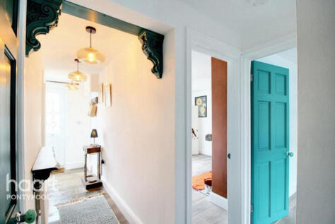 Hillside Avenue, Pontypool