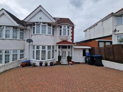 Highfield Avenue, London