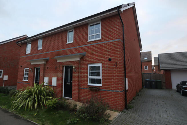 3 bedroom semi-detached house