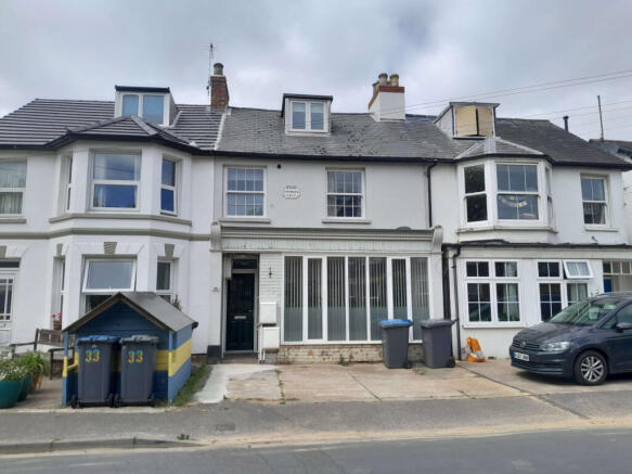 A spacious 3 bedroom family home