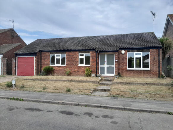A 3 bedroom detached bungalow to rent