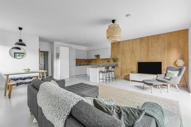 KFH-35_Florence_Avenue-8.JPG