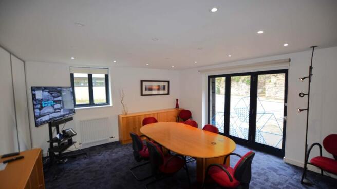 Allied-Surveyors-Scotland-126-1-Calton Road-Office