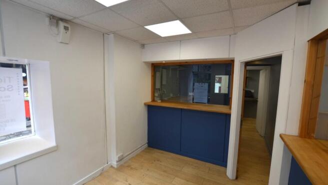 Allied-Surveyors-Scotland-127a Rose Street-retail-