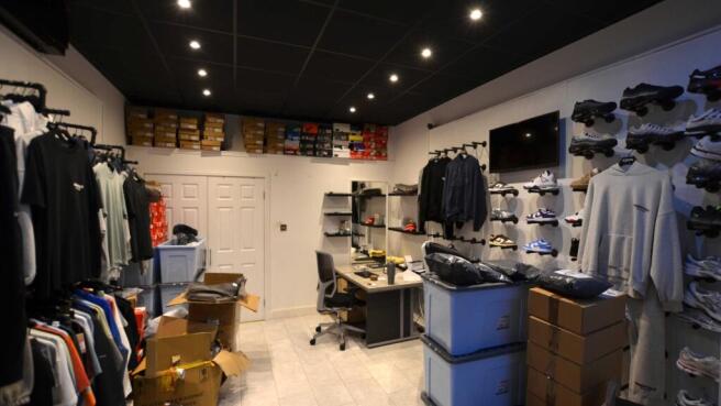 Allied-Surveyors-Scotland-13 West Port-retail-04