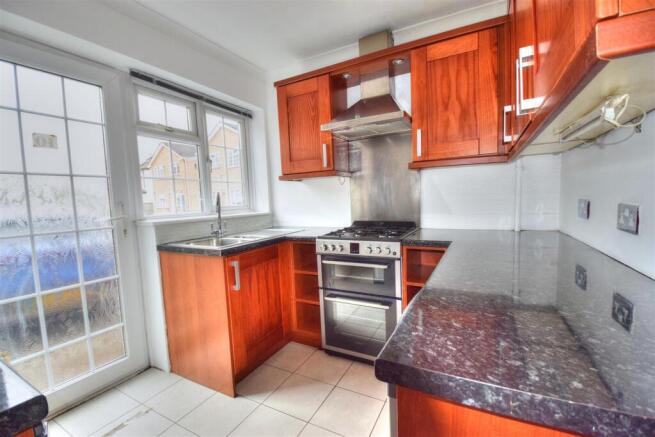 kitchen room.jpg