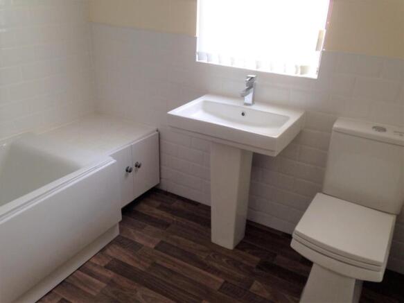bathroom (2).jpg