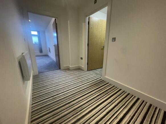 33 Market Court 4.jpg