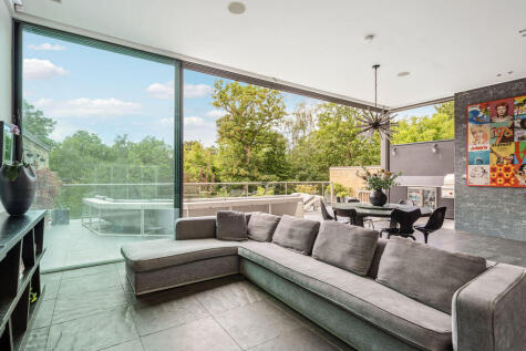 Glenluce Road, Blackheath SE3