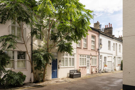 Ovington Mews, Knightsbridge SW3