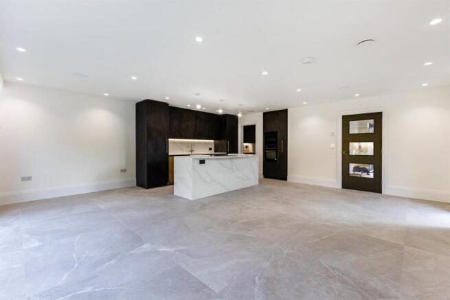 Open Plan Kitchen/Di