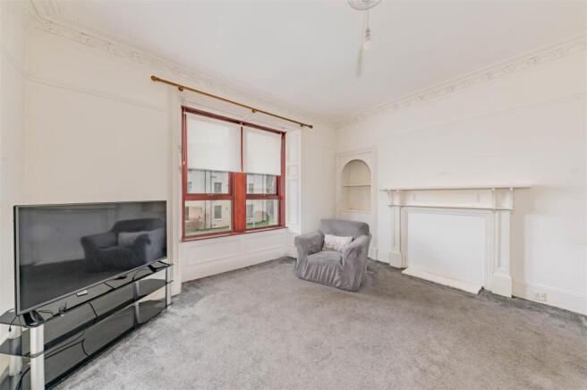 1L 35 Provost road Dundee-4.JPG
