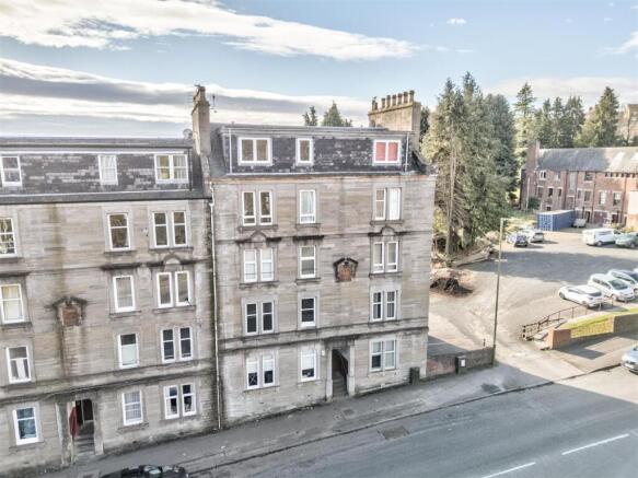 4C Tullideph Road Dundee-1.JPG