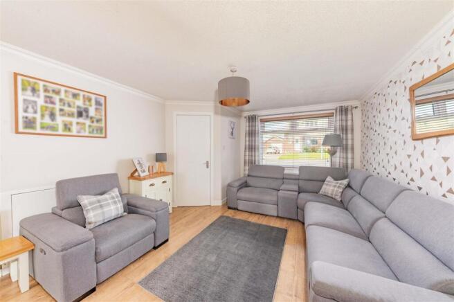 11 Spartleton Place Dundee-15.JPG