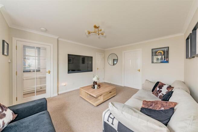 20 Isla Avenue Carnoustie-17.JPG