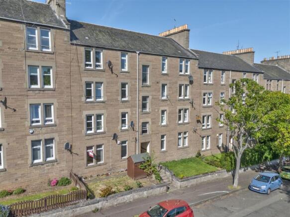 GL 39 Scott Street Dundee-7.JPG