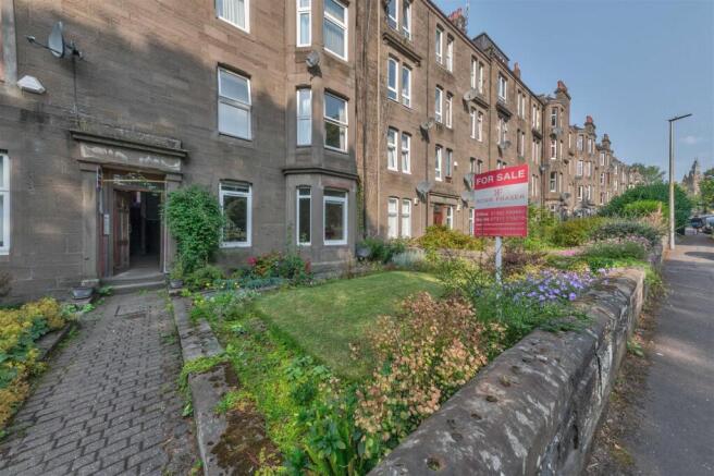 GR 14 Baxter Park Terrace Dundee-10.JPG