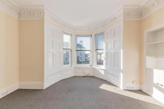 1R 321 Clepington Road Dundee-8.JPG