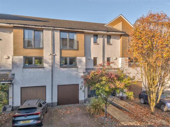 15 Dudhope Gardens Dundee-24.JPG