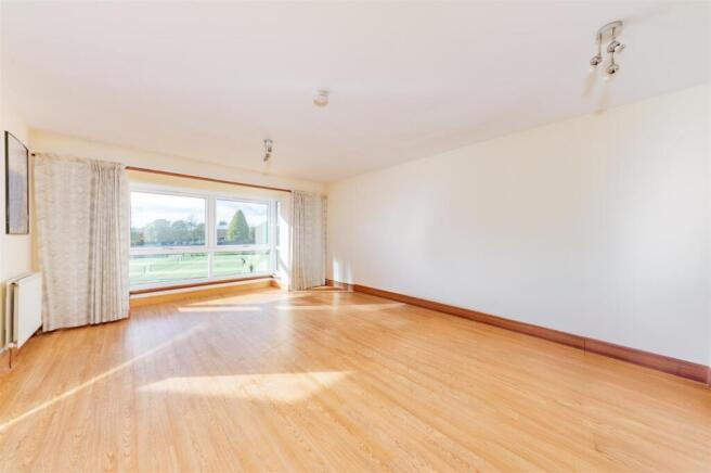 99D Shaftesbury Road Dundee edits-1.JPG