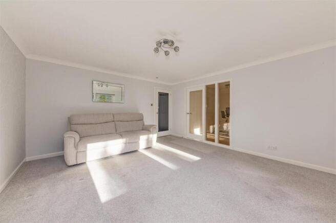 13 Ballinard Gardens BF-9.JPG