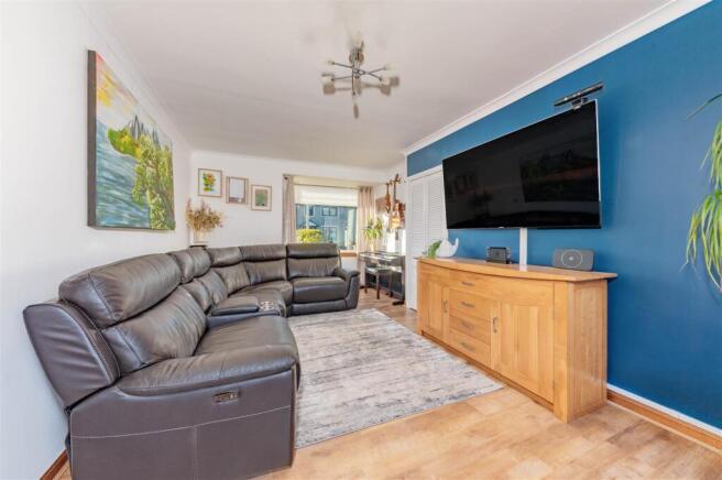 13 St Ninians Road Arbroath-6.JPG