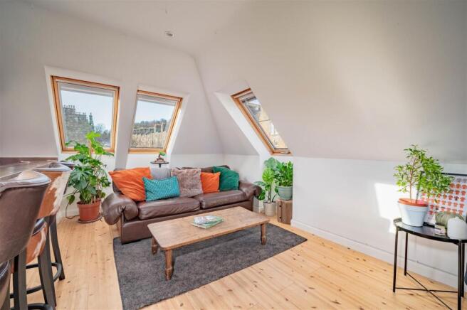 58 Glenagnes Road Dundee-12.JPG