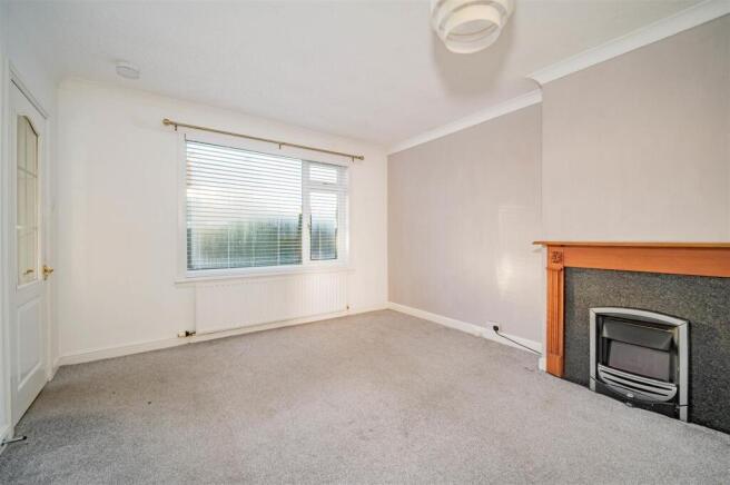 56 Ballantrae gardens Dundee-8.JPG